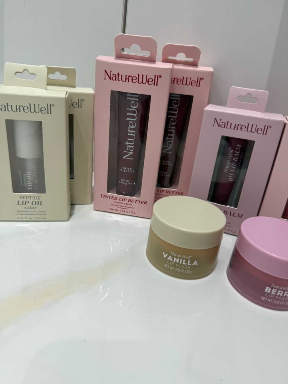 NatureWell lip balms and masks - Picture 3 of 4